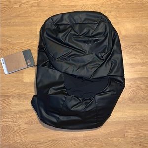 NWT The North Face Aurora Backpack - Black